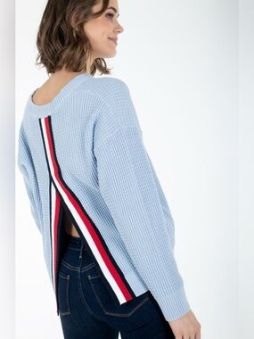 Light Blue Open-Back Knit Tommy Hilfiger Sweater Size XS
